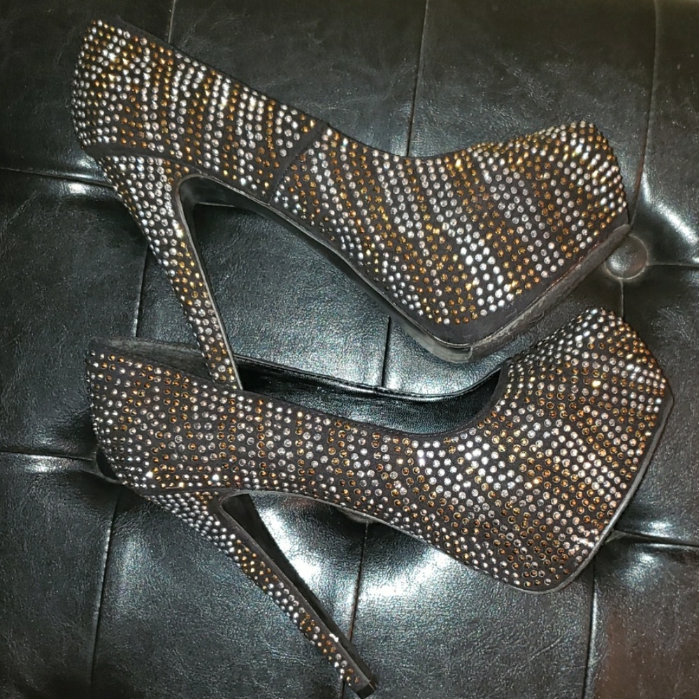 Breckelle's Black Studded Crystal Stiletto Sz 9